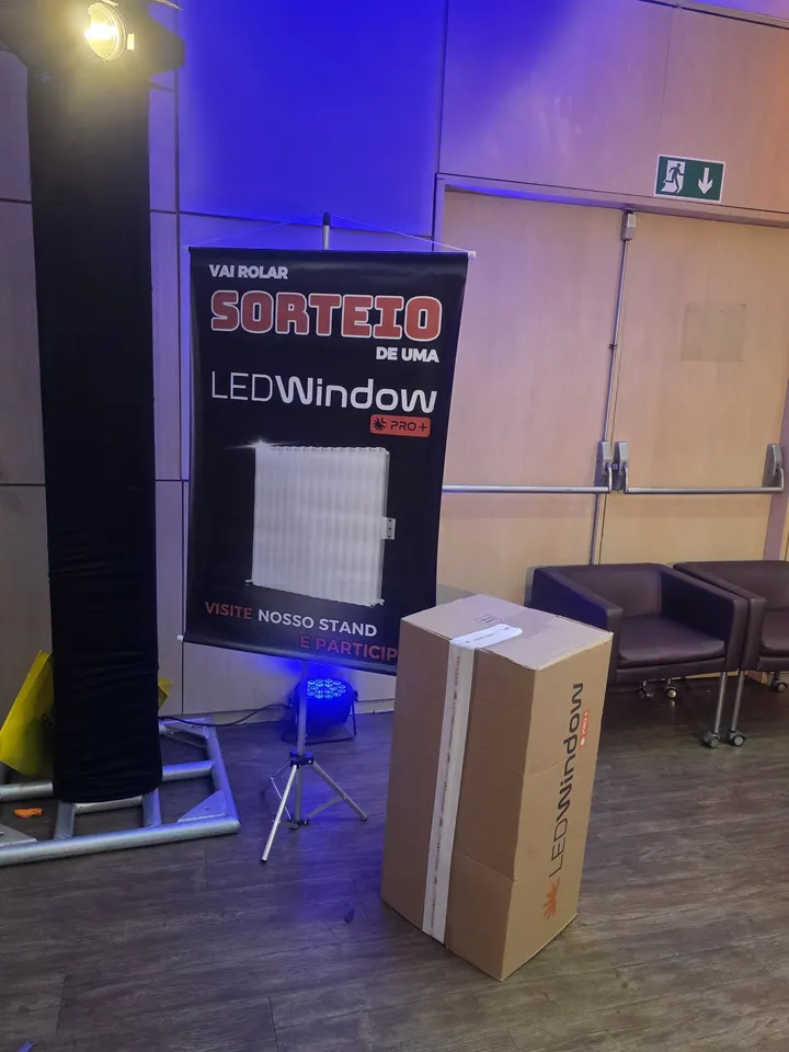 Photo with LEDWindow light