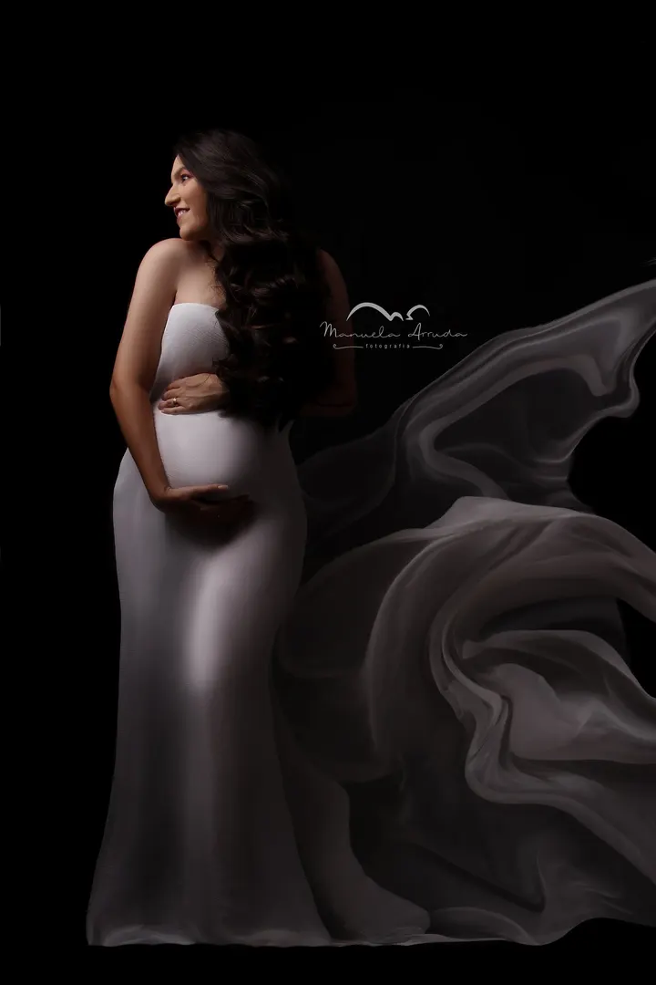 Maternity session with LEDWindow light · @manuelaarruda