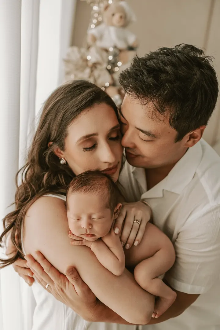 Newborn session with LEDWindow light · @belferreiraphoto